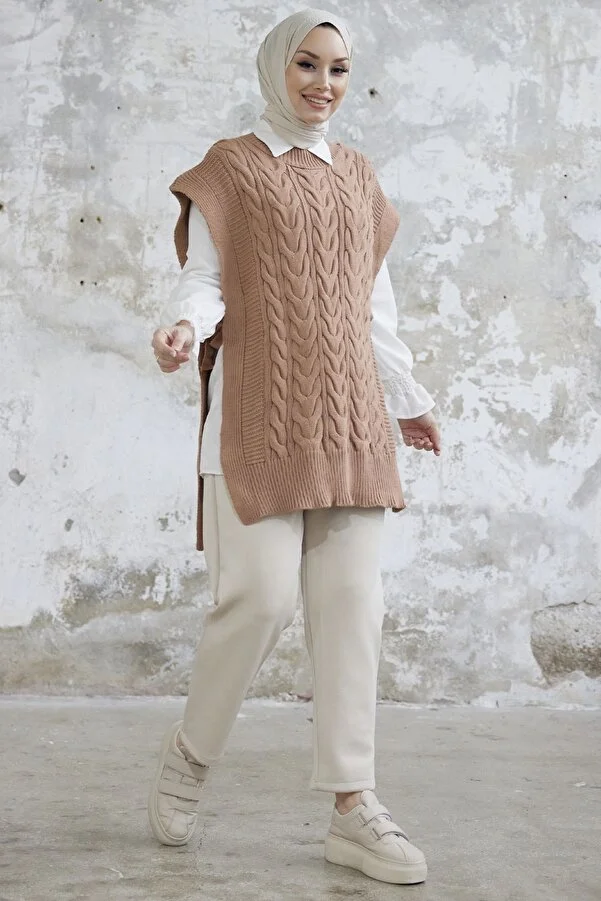 InStyle Side-Tie Knit Sweater - Camel MS00MB0281