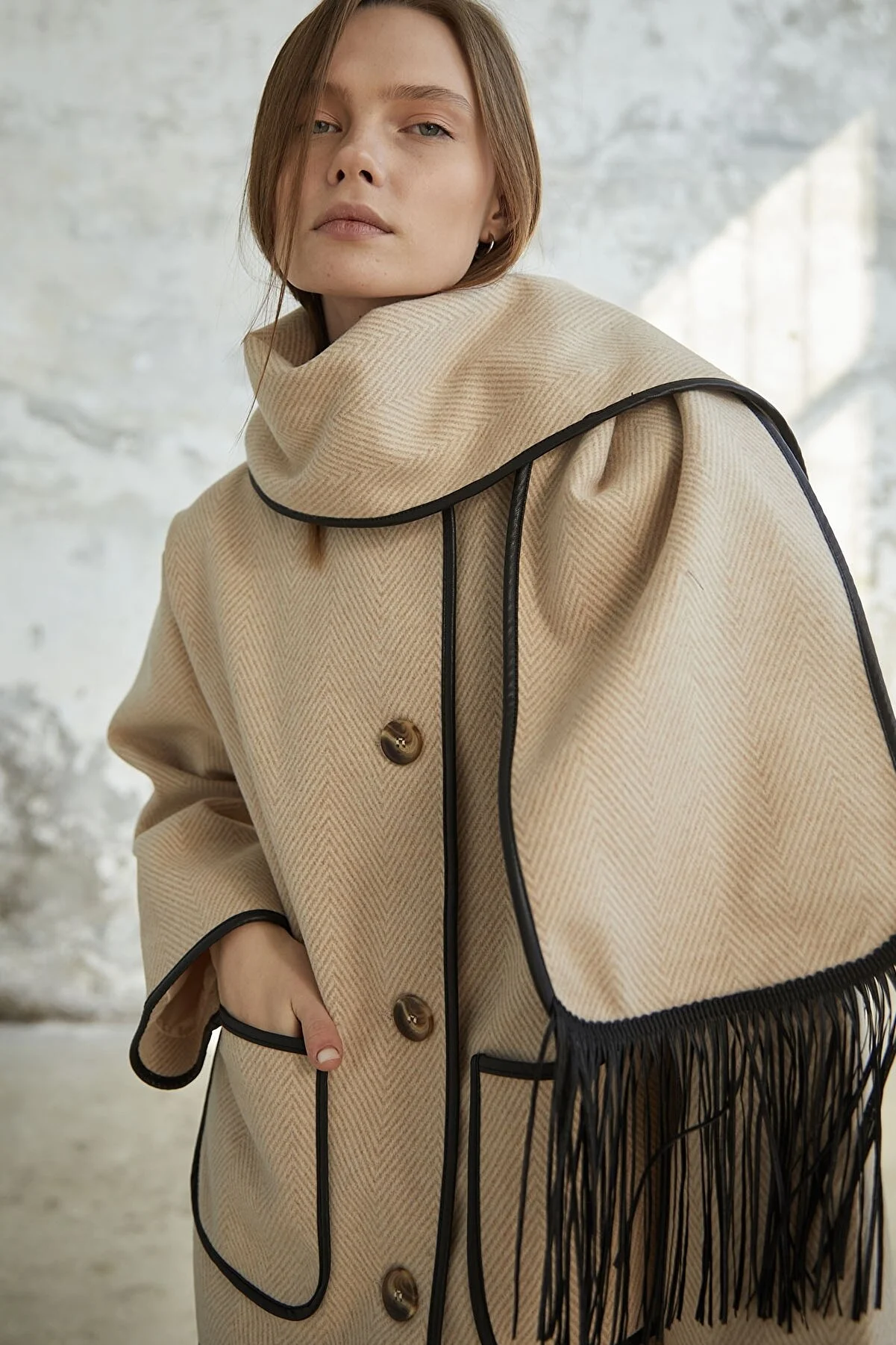 "InStyle  Wool Coat with Leather Trim and Bow Detail - MS00MİS9859